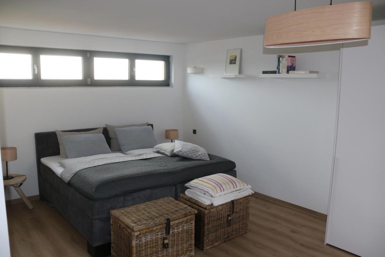 Moderne Barrierefreie Wohnung Auf Dem Land Bei Neuruppin Lichtenberg  Exterior photo